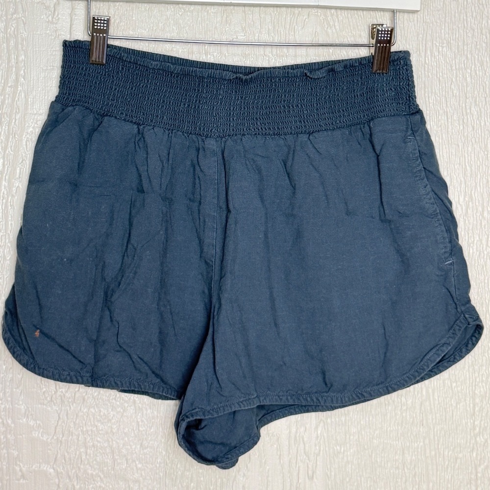 Prana Women Blue Tencel Hemp Smocked Waist Dolphin Shorts Size Medium
